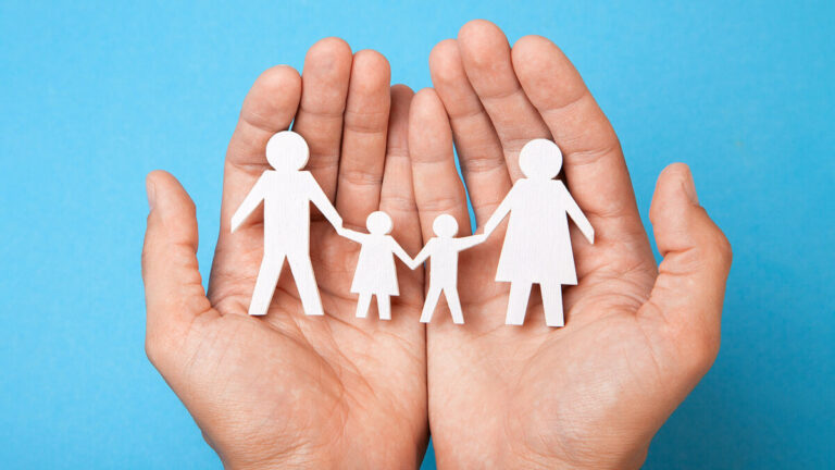 Страхование жизни: что это, виды, условия и примеры из практики (для семьи и бизнеса)