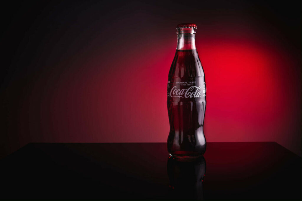 Легенда вкуса: история успеха Coca-Cola и секреты всемирного триумфа