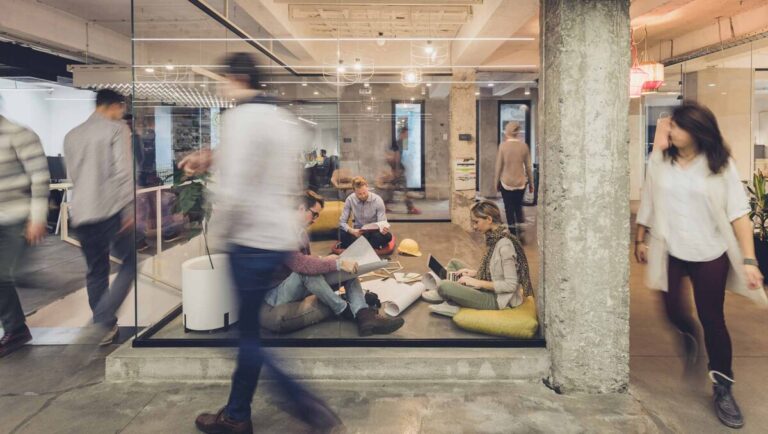 Психология перемен: как адаптироваться к изменениям и превратить стресс в личностный рост