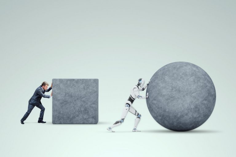 Как ИИ меняет профессии: от операторов контакт-центров до учителей — прогнозы и реальные кейсы