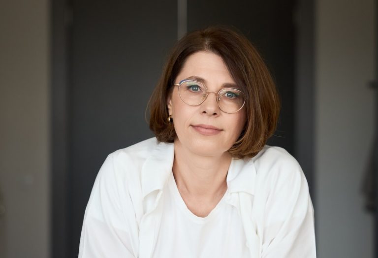 «Просто быть» — роскошь XXI века: как вернуть себе внимание и перестать жить в гонке